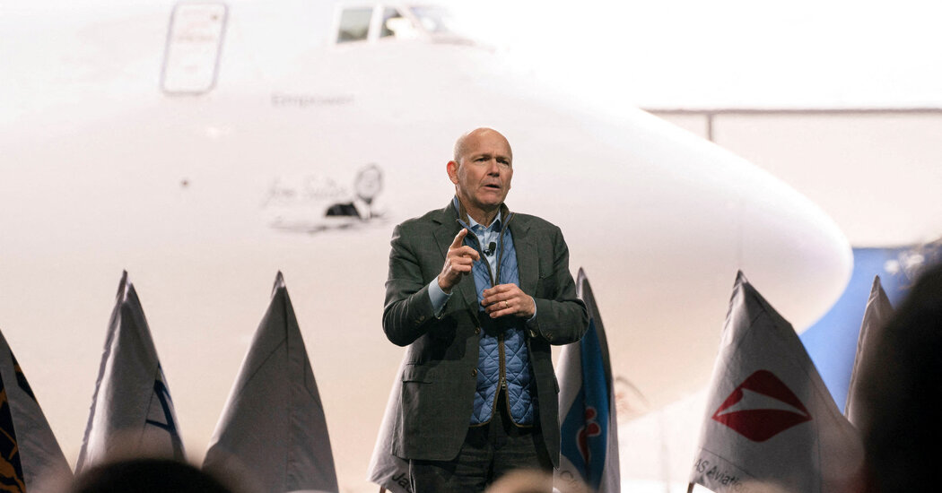 David Calhoun, Boeing C.E.O., to Step Down in Management Reshuffle
